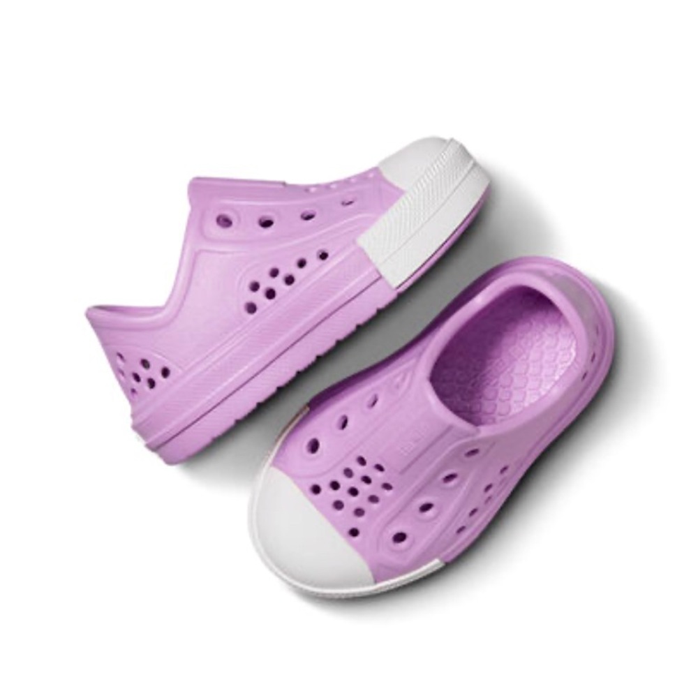 ❌Not for Sale❌Converse Play Lite slip ons, size 7